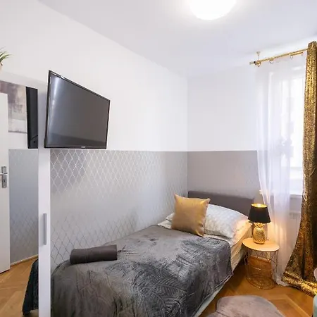 Хостел Clicktheflat Stawki *